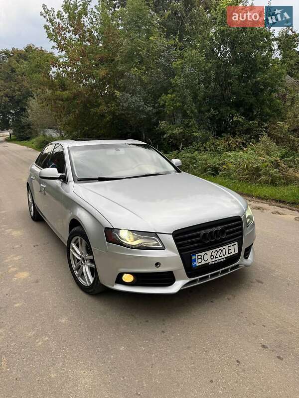 Седан Audi A4 2010 в Львові