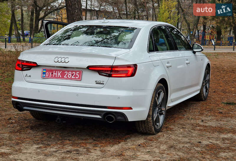 Седан Audi A4 2017 в Дніпрі