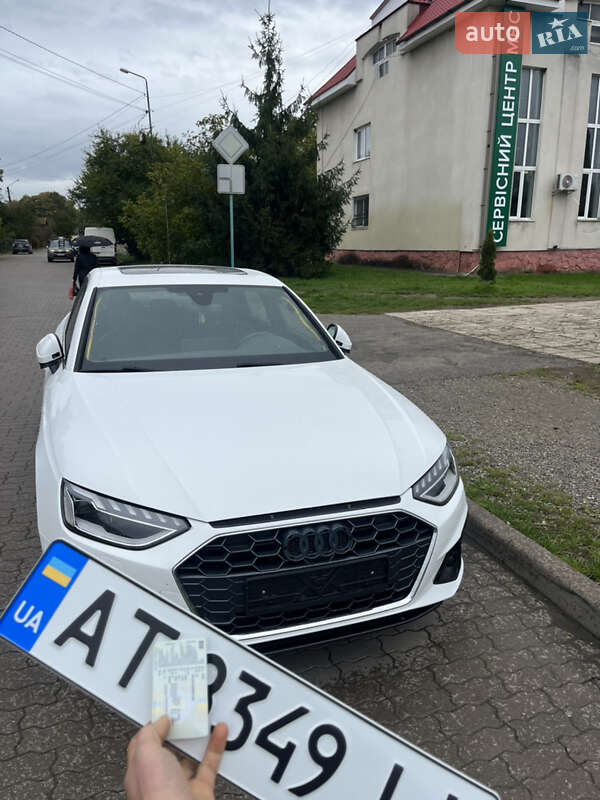 Седан Audi A4 2021 в Івано-Франківську