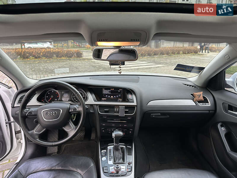 Седан Audi A4 2012 в Івано-Франківську