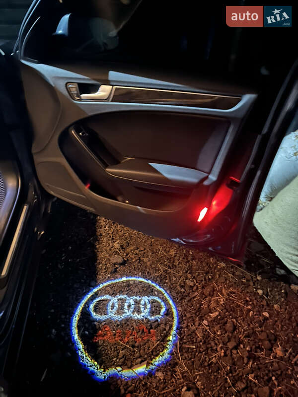 Седан Audi A4 2012 в Новомосковську