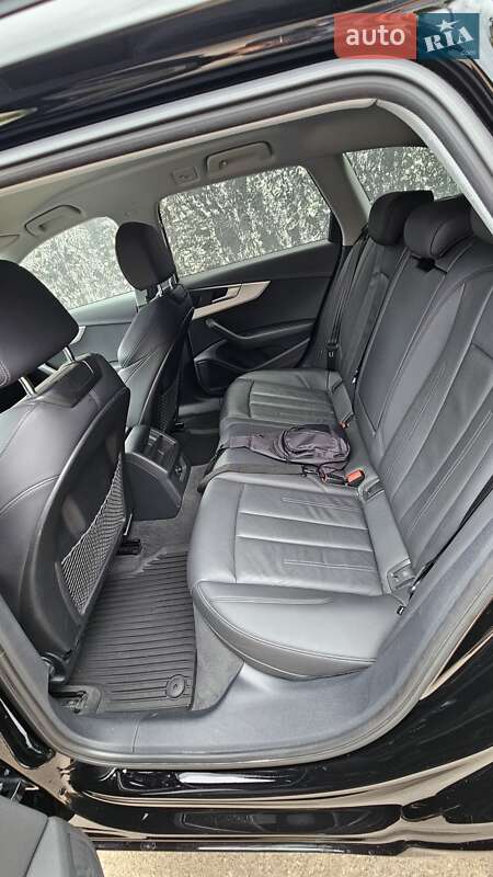 Універсал Audi A4 2019 в Житомирі