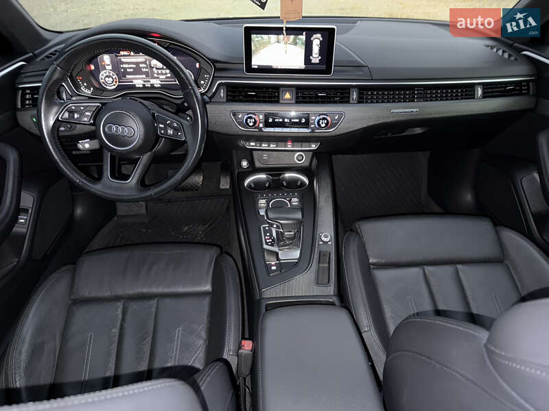 Седан Audi A4 2018 в Стрию