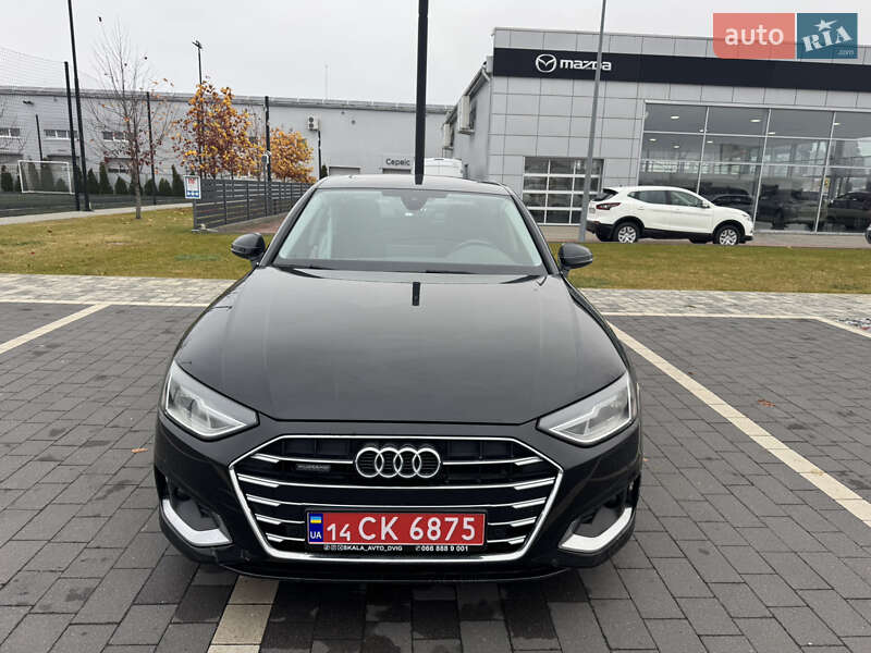 Седан Audi A4 2021 в Ужгороді