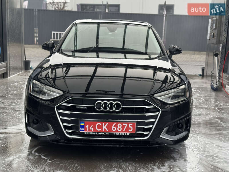 Седан Audi A4 2021 в Ужгороді
