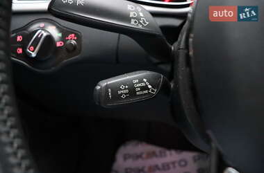 Седан Audi A4 2015 в Львове