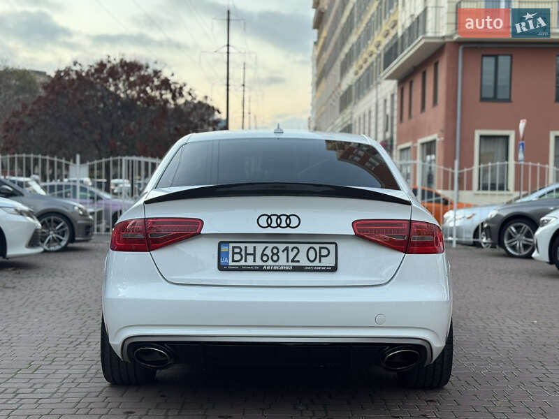 Седан Audi A4 2014 в Одессе
