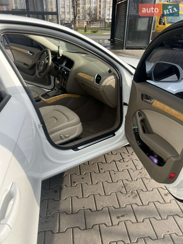 Седан Audi A4 2008 в Шептицькому