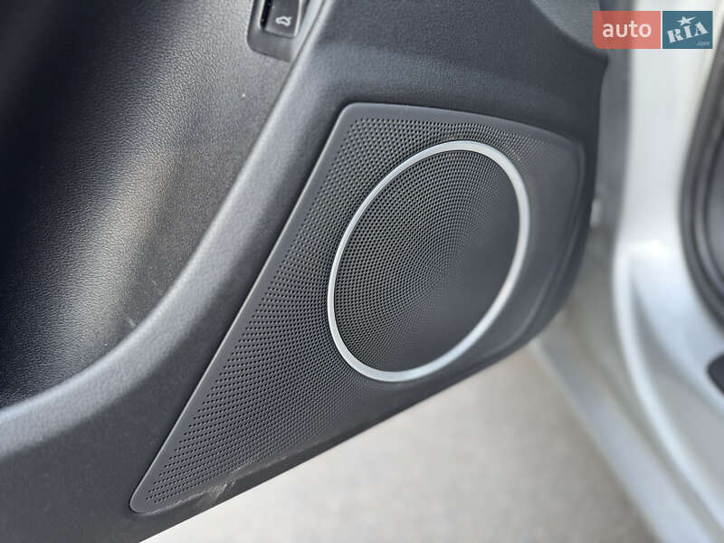 Седан Audi A4 2011 в Одессе