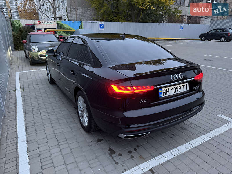 Седан Audi A4 2023 в Днепре