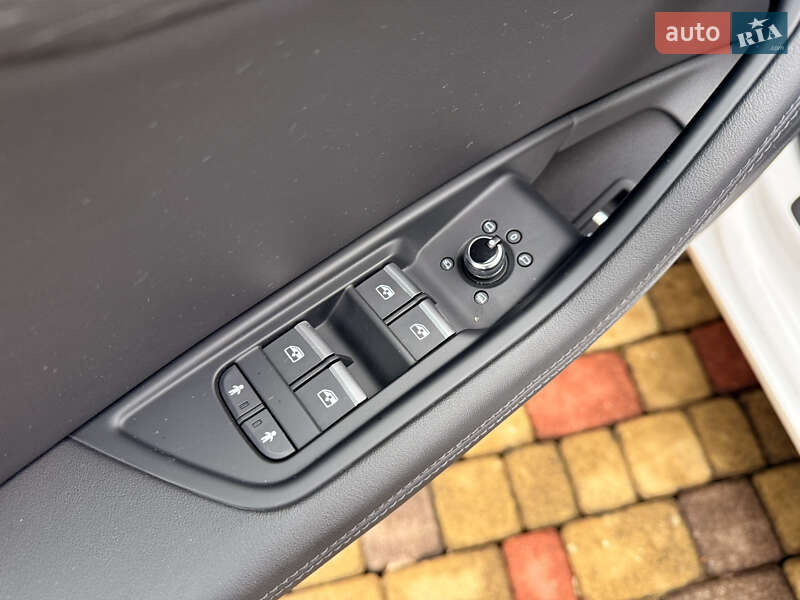 Седан Audi A4 2017 в Мукачевому фото 35 Седан Audi A4 2017 в Мукачевому