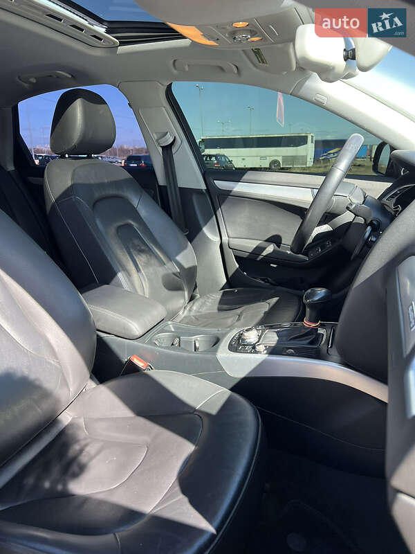 Седан Audi A4 2014 в Львові