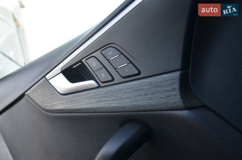Седан Audi A4 2017 в Дрогобичі фото 44 Седан Audi A4 2017 в Дрогобичі