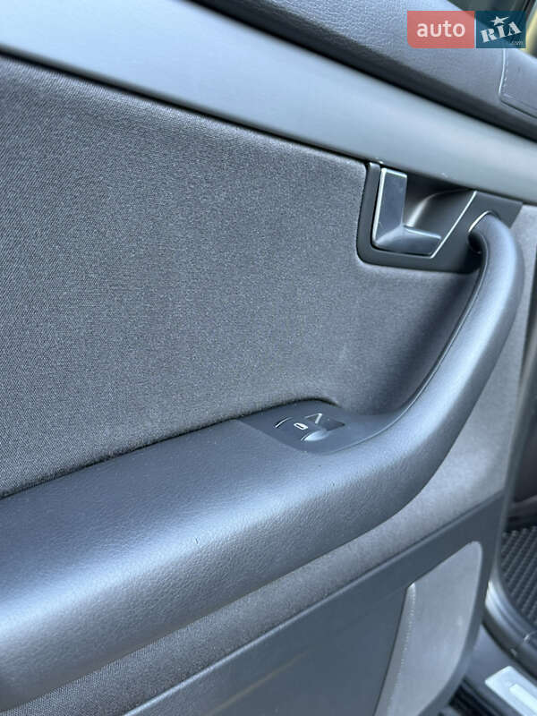 Седан Audi A4 2005 в Днепре фото 27 Седан Audi A4 2005 в Днепре