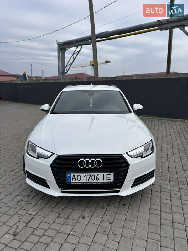 Универсал Audi A4 2018 в Мукачево