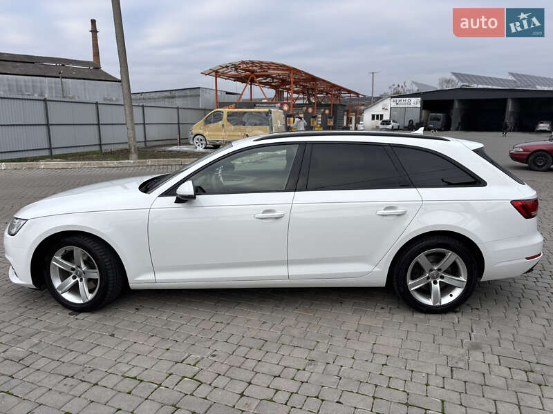 Универсал Audi A4 2018 в Мукачево