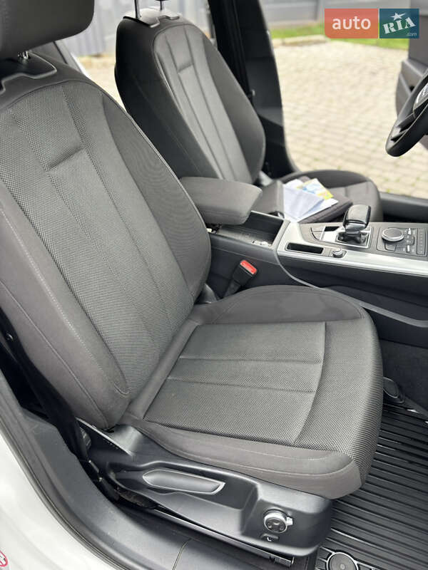 Универсал Audi A4 2018 в Мукачево