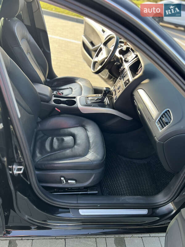 Седан Audi A4 2012 в Хмельницькому