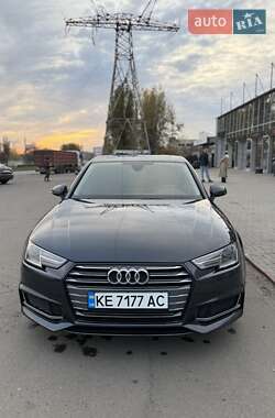 Седан Audi A4 2018 в Миколаєві