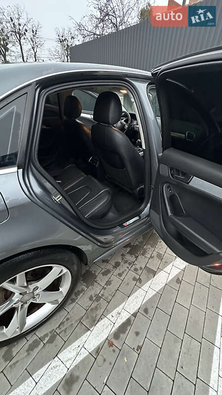 Седан Audi A4 2012 в Гостомелі
