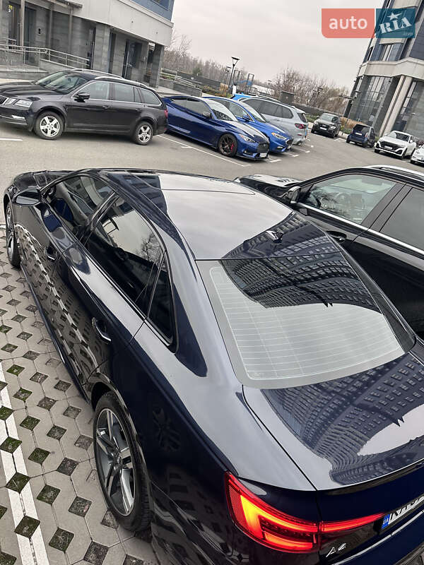 Седан Audi A4 2016 в Киеве