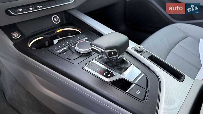 Седан Audi A4 2017 в Киеве фото 20 Седан Audi A4 2017 в Киеве