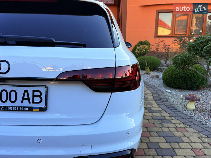 Универсал Audi A4 2022 в Мукачево