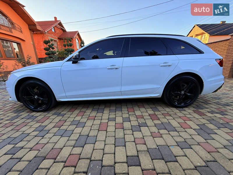 Универсал Audi A4 2022 в Мукачево