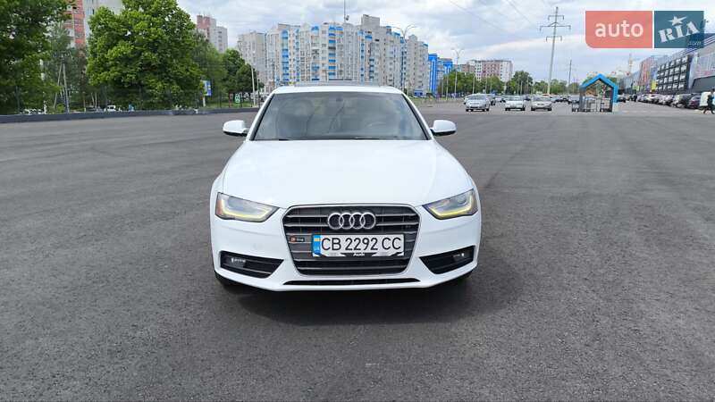 Седан Audi A4 2012 в Чернігові
