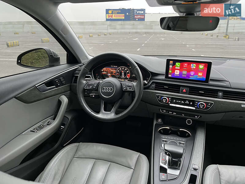 Седан Audi A4 2018 в Львові
