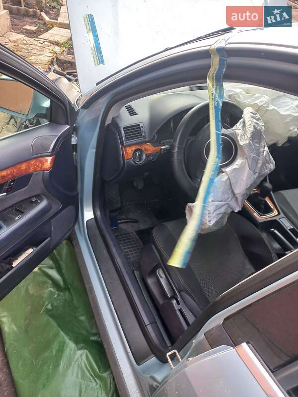 Седан Audi A4 2002 в Лозовой фото 9 Седан Audi A4 2002 в Лозовой