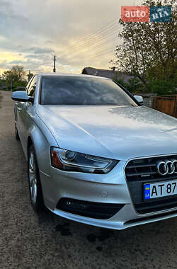Седан Audi A4 2013 в Городенці