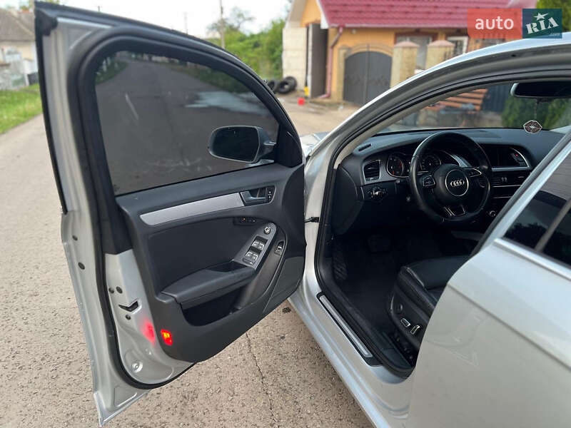 Седан Audi A4 2013 в Городенке