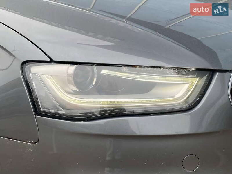 Седан Audi A4 2013 в Києві