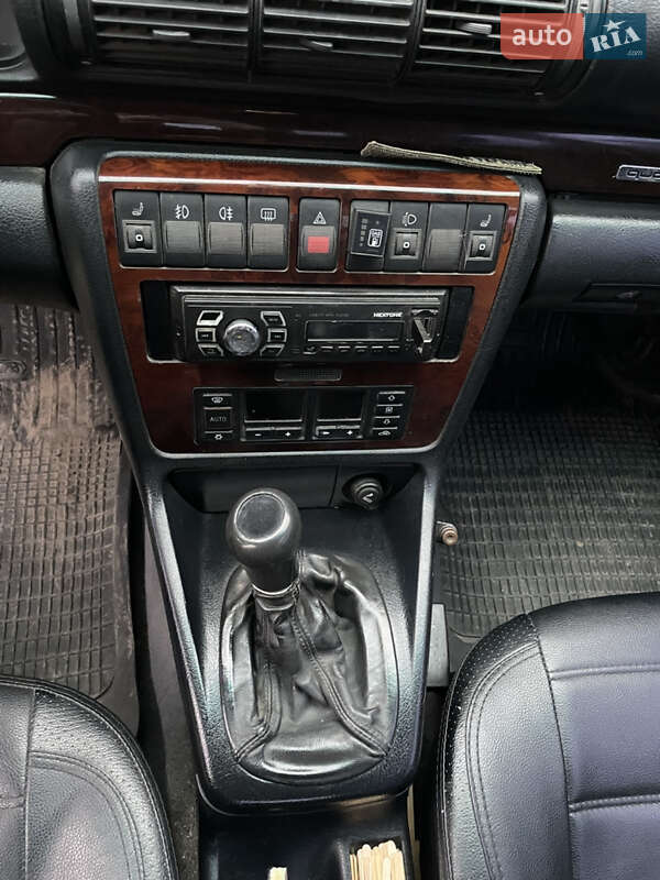 Седан Audi A4 1997 в Погребище
