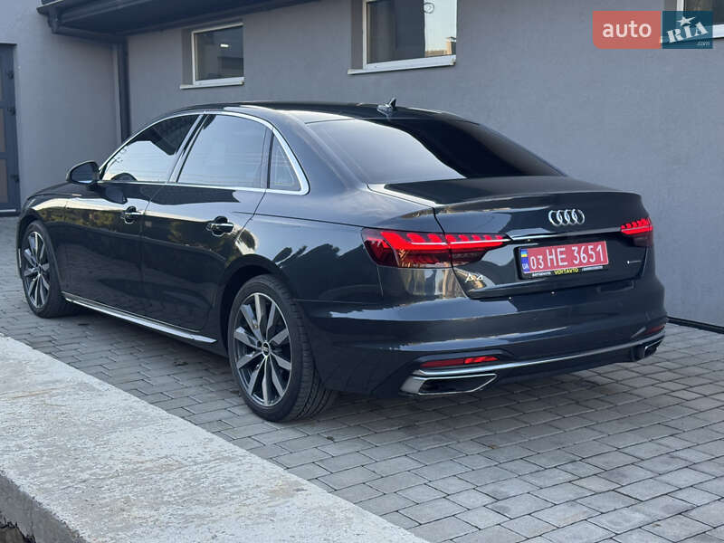 Седан Audi A4 2021 в Луцьку
