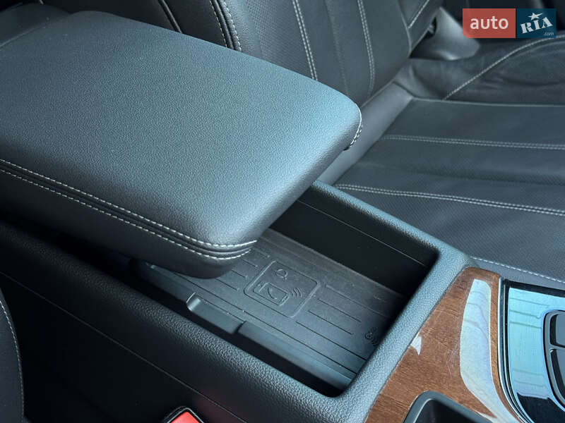 Седан Audi A4 2021 в Луцьку