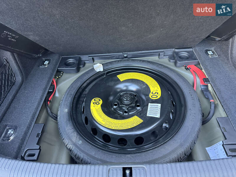 Седан Audi A4 2021 в Луцьку