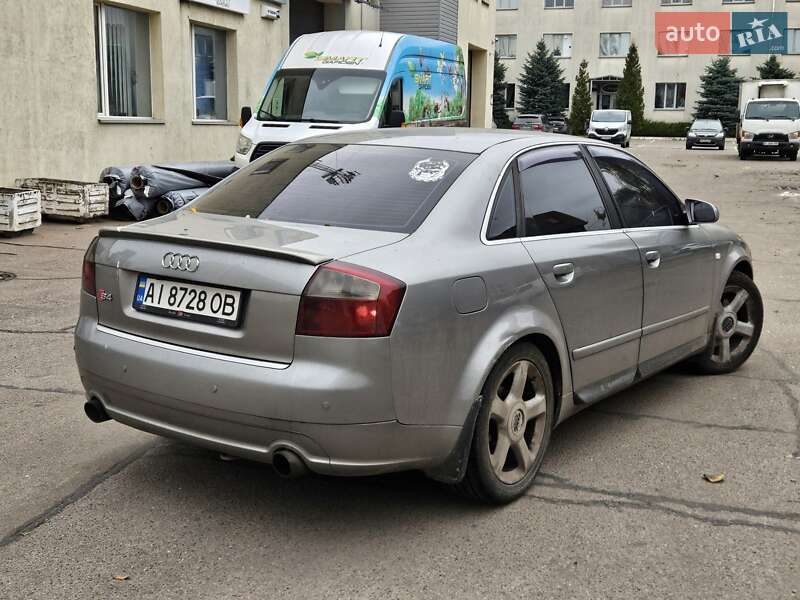 Седан Audi A4 2004 в Києві