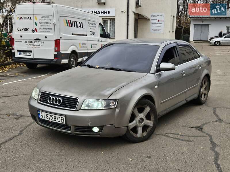 Седан Audi A4 2004 в Києві