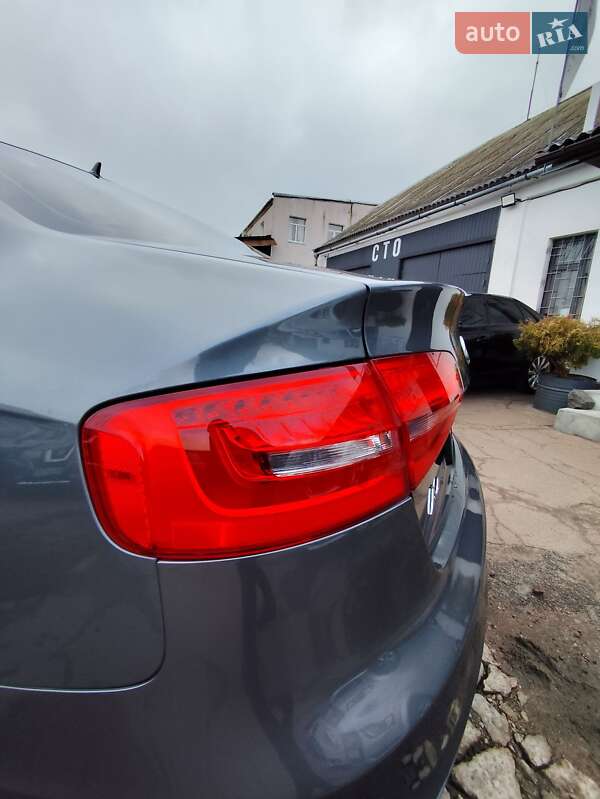 Седан Audi A4 2015 в Чернігові