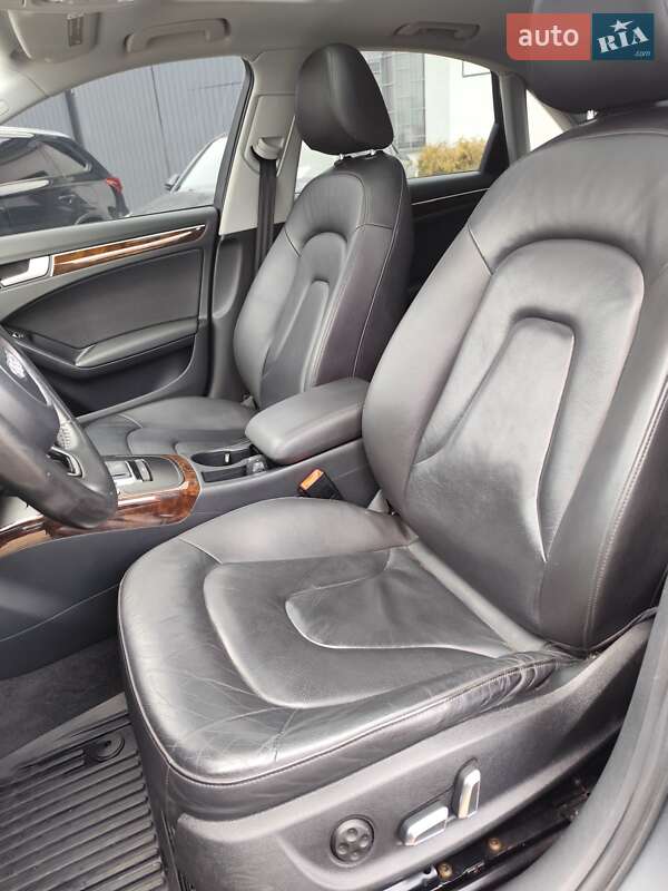 Седан Audi A4 2015 в Чернігові