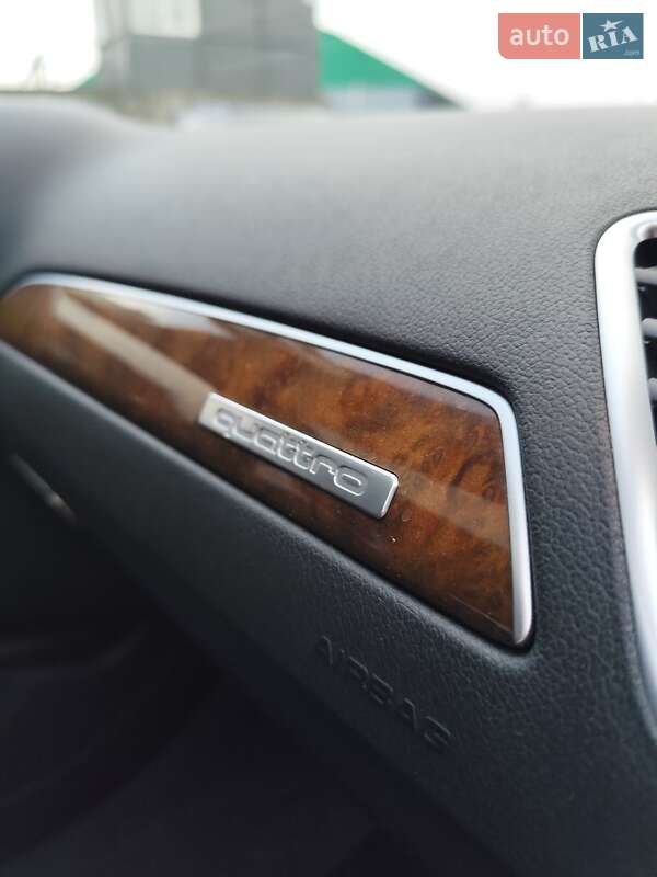 Седан Audi A4 2015 в Чернігові