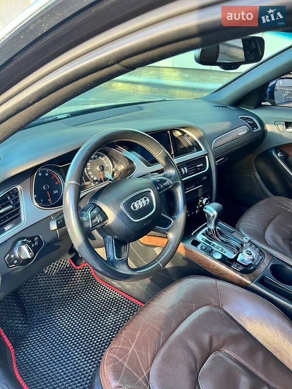 Седан Audi A4 2013 в Броварах