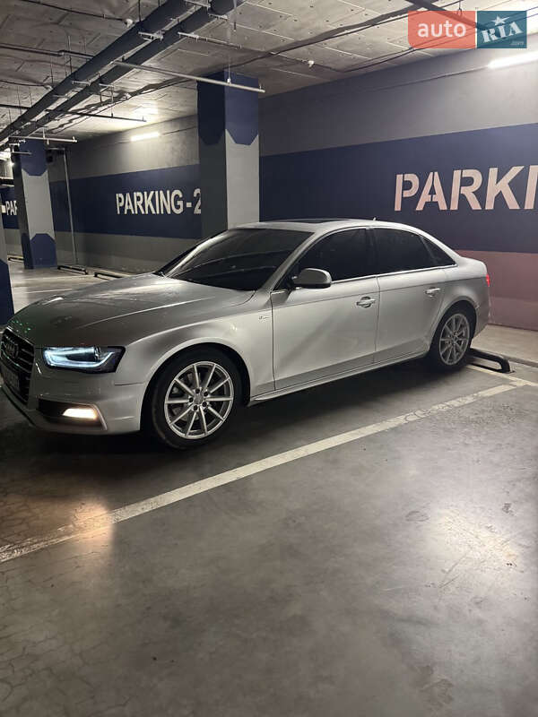 Седан Audi A4 2014 в Первомайске