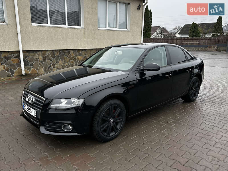 Седан Audi A4 2011 в Дунаївцях