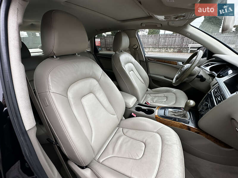 Седан Audi A4 2011 в Дунаївцях