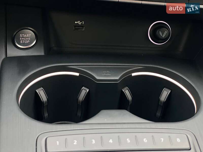 Универсал Audi A4 2018 в Киеве