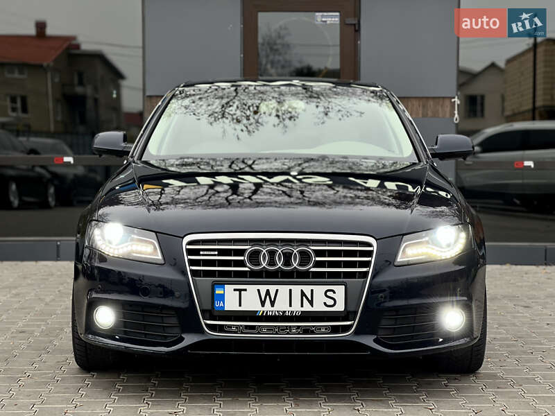Седан Audi A4 2010 в Одессе