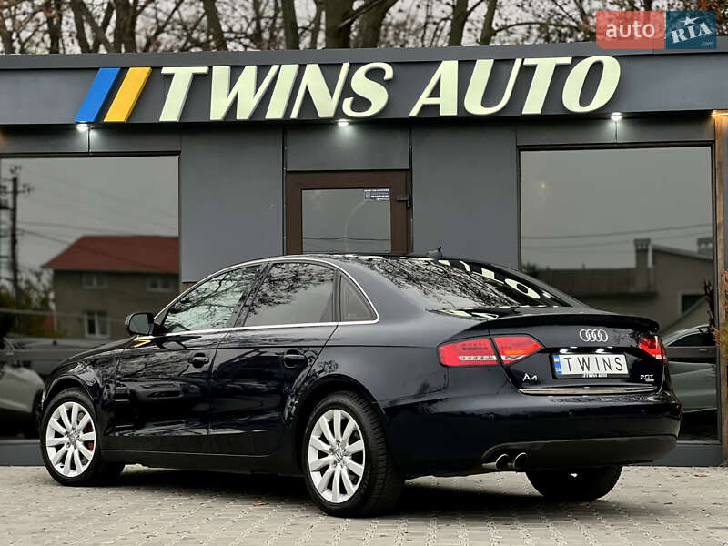 Седан Audi A4 2010 в Одессе